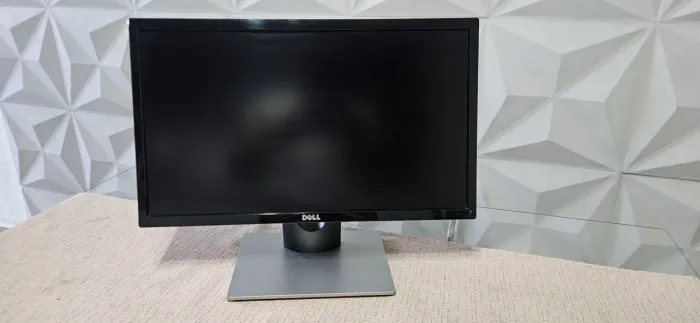 Monitor Dell Full HD 1080p SE2216H