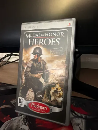 MEDAL OF HONOR HEROES PSP