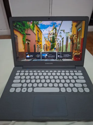 Vendo notebook Samsung 10x sem juros ou 800,00 a vista