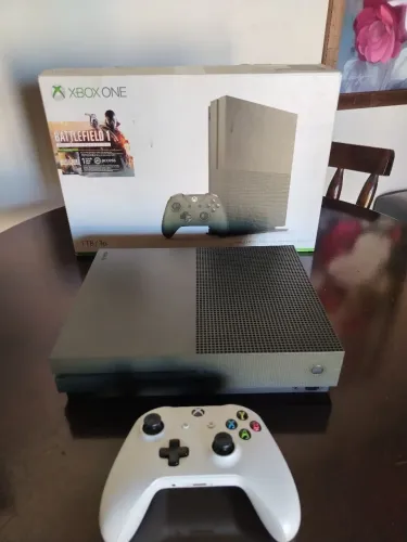 Xbox One S 1TB Edição Battlefield com Caixa