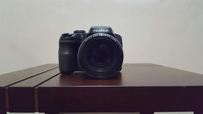 Fujifilm FinePix S8200 usada