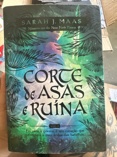 Livro Corte de Asas e Ruína