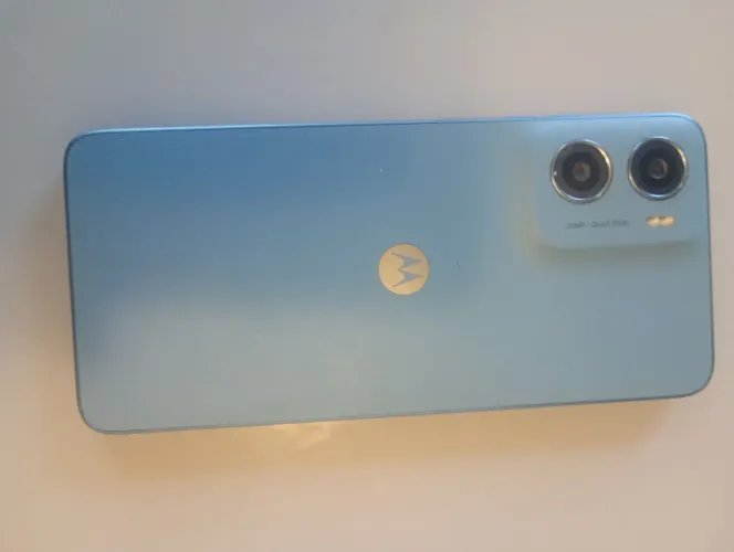 Moto e15