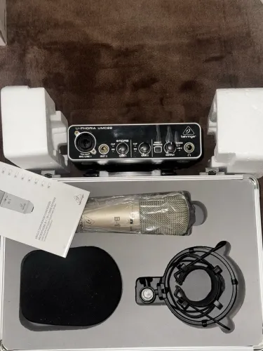 MICROFONE PROFISSIONAL + PLACA DE AUDIO