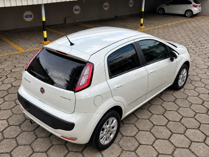 Fiat Punto Attractive 1.4 Fire Flex 8V 5P 2014