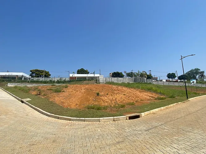 Lote / Terreno - Aeroporto