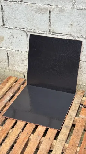 Piso Preto Brilhante 43x43
