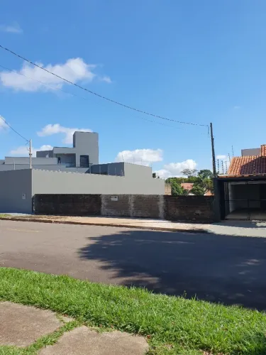 Terreno Comercial 490 m² 14x35m Frente Praça Tiradentes Cianorte