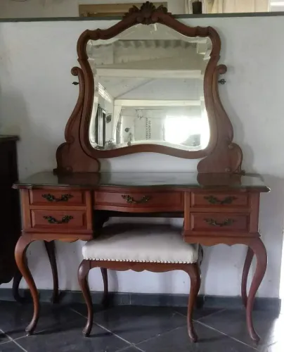 Penteadeira Antiga 