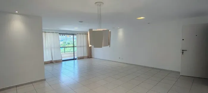 Apartamento para Alugar, 170m², com 4 Quartos sendo 2 Suítes, situado em Boa Viagem