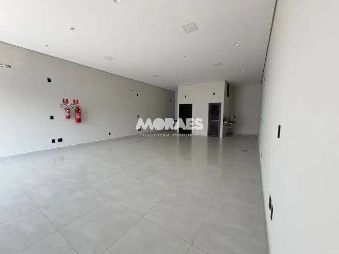 Salão para alugar, 92 m² por R$ 2.700/mês - Jardim Redentor - Bauru/SP