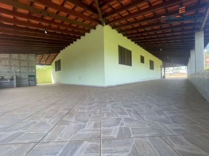 Rancho com 4 dormitórios à venda, 224 m² por R$ 350.000,00 - Rio Bonito - Botucatu/SP