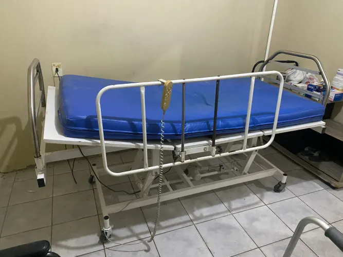 Cama hospitalar