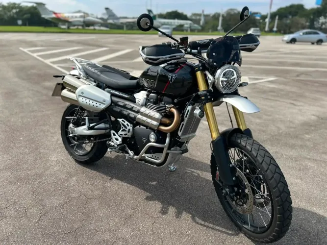 Triumph Scrambler 1200 XE