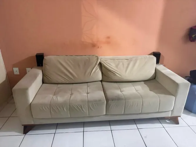 Sofá planejado 2 lugares muito conservado