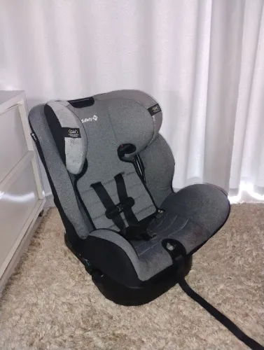 Cadeirinha infantil para carro com isofix - LEIA O ANÚNCIO 