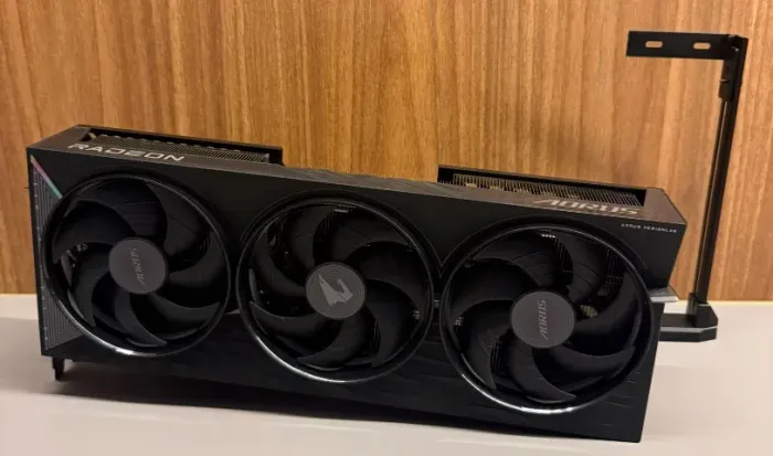RX 9070 XT 16GB AORUS