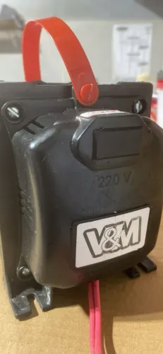 VENDO TRANSFORMADOR INVERSOR 110/220