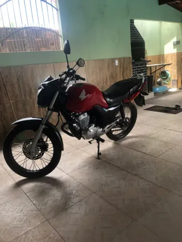 Moto fan 125 freio a disco e (partida elétrica)