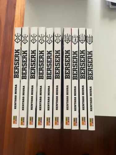 Mangá Berserk (1 ao 6 + 21,27,30,38)