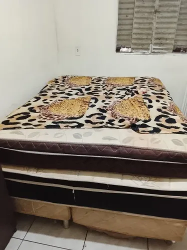 Cama box com base e com colchão