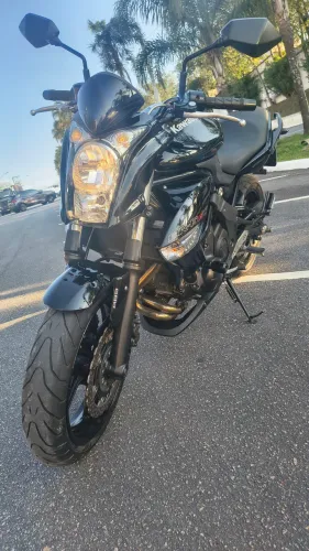Vende se Kawasaki Er6n 650
