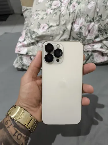 iPhone 13 Pro Max Gold
