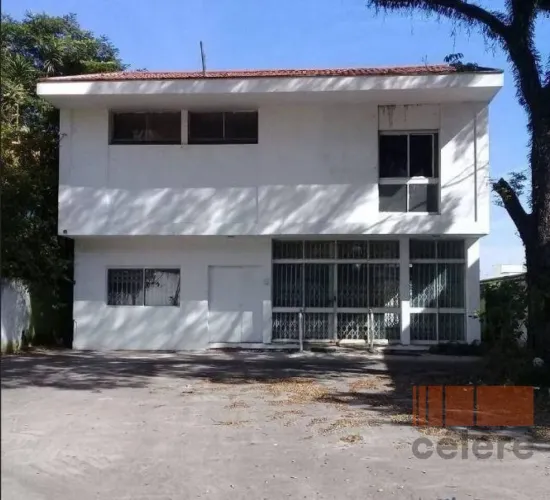 Imóvel Comercial para Locação na Av. Paes de Barros - 461m² construídos em terreno de 650m