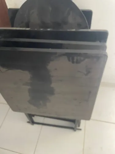 Conjunto de mesas e cadeiras 