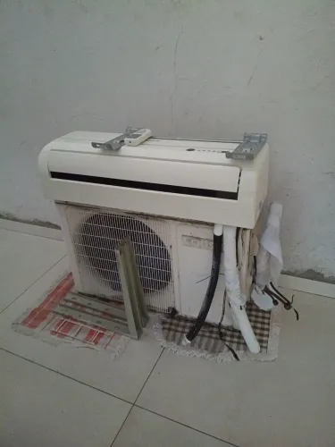 AR CONDICIONADO 9 BTUS MAQUINA DE 9 MATERIAL COMPLETO MAO FRANCESA E ETC. 800 MAS NEGOCIO.