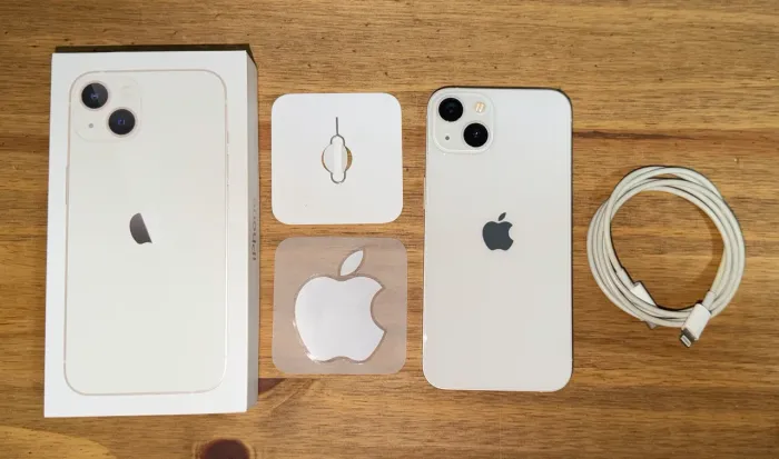 iPhone 13 128G sem detalhe algum