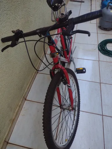 Bicicleta com marcha não precisa fazer nada só anda tudo em ordem
