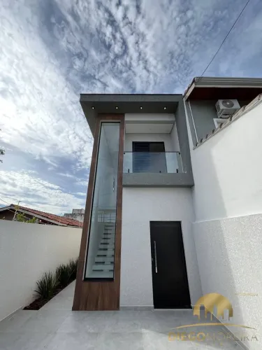 Casa com piscina à venda em Atibaia-SP