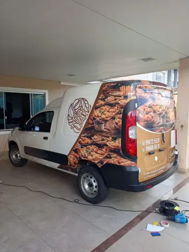 Adesivo para veículos