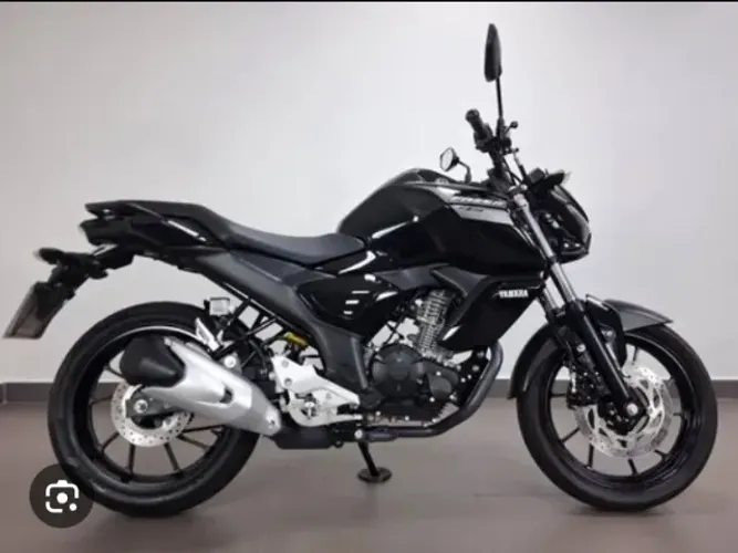 Yamaha fz15 fazer 150 na cor preta, único Dono, licenciamento 2026 pago. Moto está nova