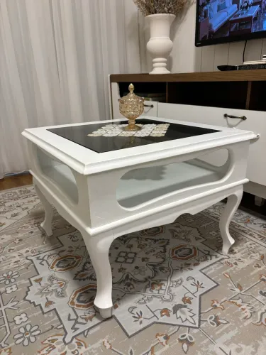 Mesinha de centro provençal