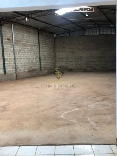 Galpão Comercial para Locação no Bairro Jardim Regina, em Araraquara