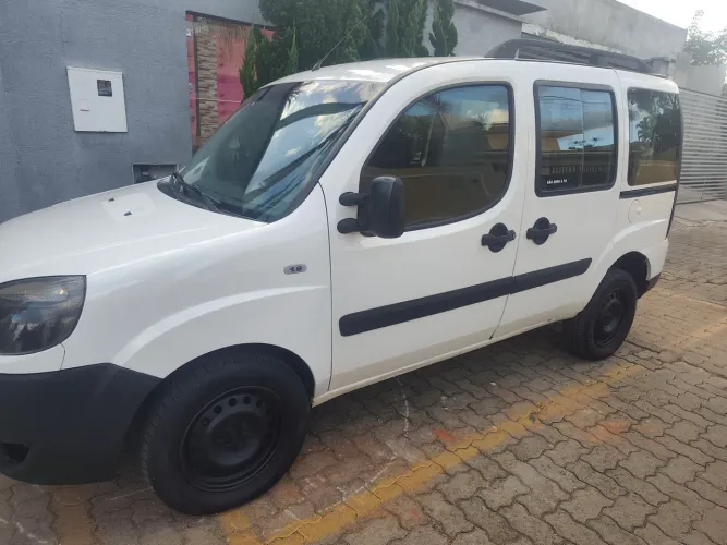 Fiat Doblo Essence 1.8 Flex 16V 5P 2020