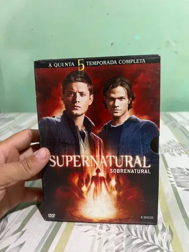 Box dvd supernatural 1 a 5 temporada completa original para colecionadores