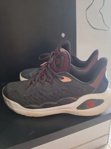 Tênis Curry underarmour 40 masc