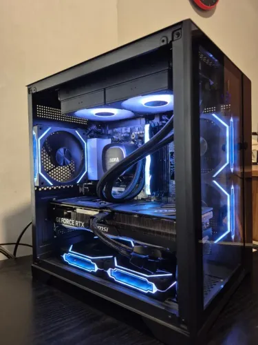 PC GAMER - Ryzen 5 9600X / RTX 4070TI 12GB / 16GB DDR5