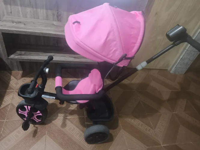 Triciclo infantil seminovo