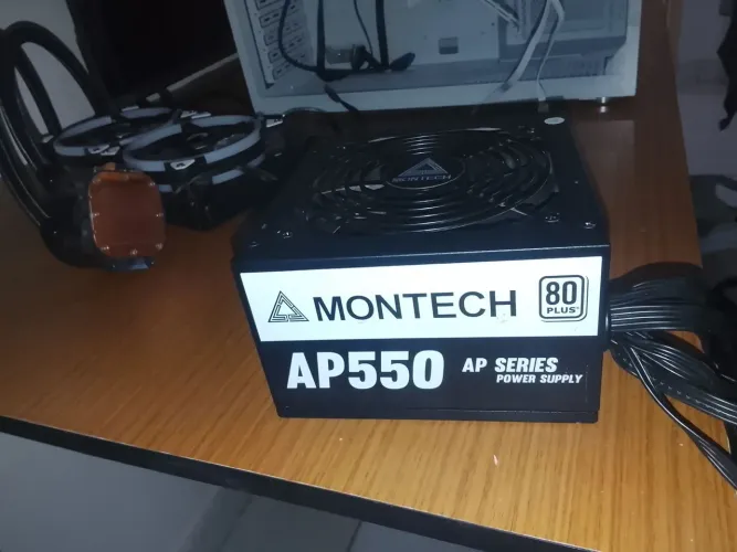 FONTE MONTECH AP550 8plus