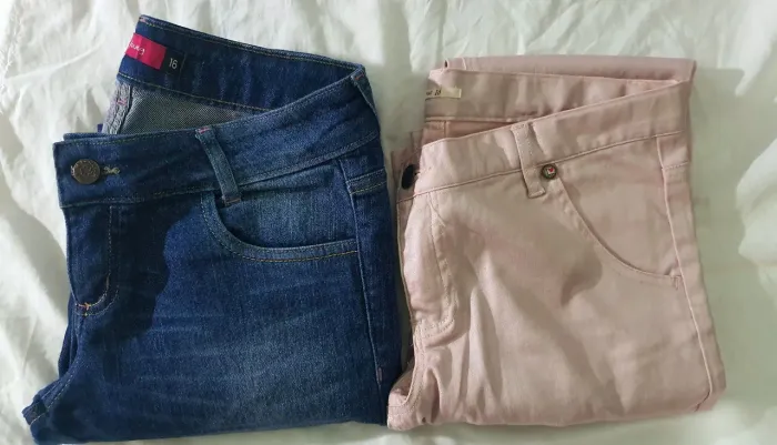 Kit 2 Calças jeans infantil tamanho 16.