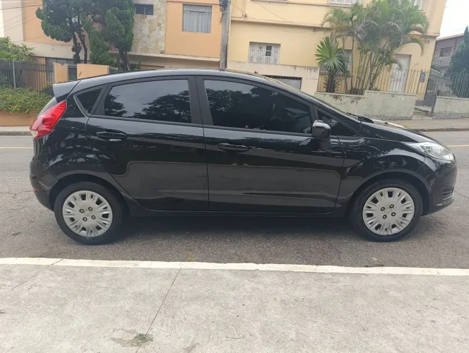 Ford Fiesta 1.5 16V Flex Mec. 5P 2015