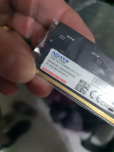Memoria RAM DDR5 16GB 5600MHZ marca ADATA