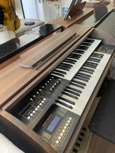 ORGAO ROHNES ELETRONICO RS 80 PRETO BRILHANTE OU MARROM