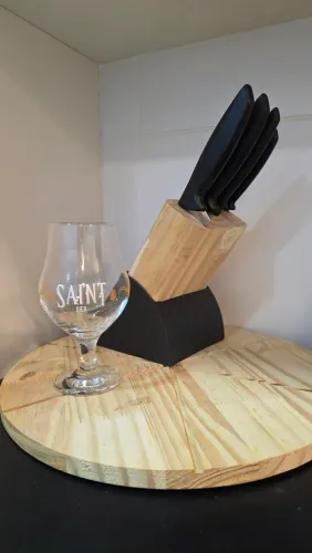 Vendo 1 copo cerveja Saint