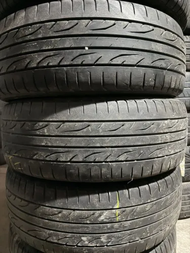 Pneus 195/60/15 marca dunlop