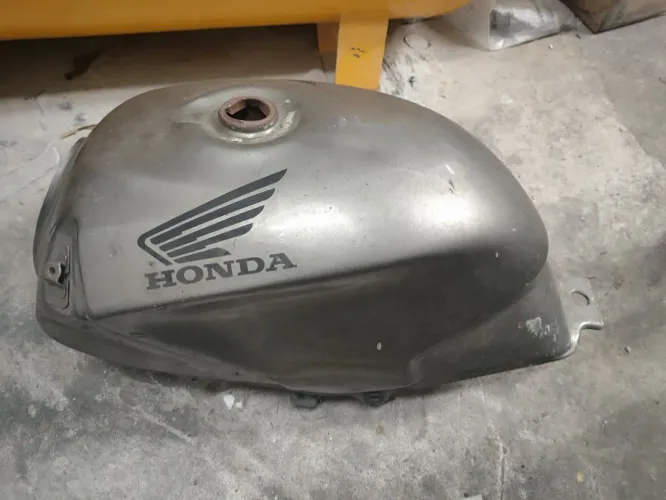 Tanque CBX250 Twister usado